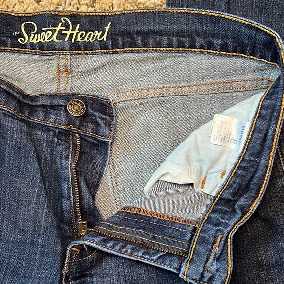 Sweetheart Jeans - Picture 2 of 4